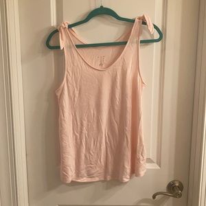 Pink tank top